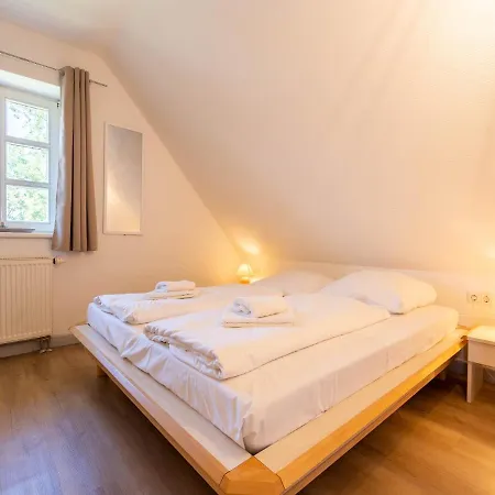 Rugana - Komfortplus Mit 1 Schlafzimmer A30 *